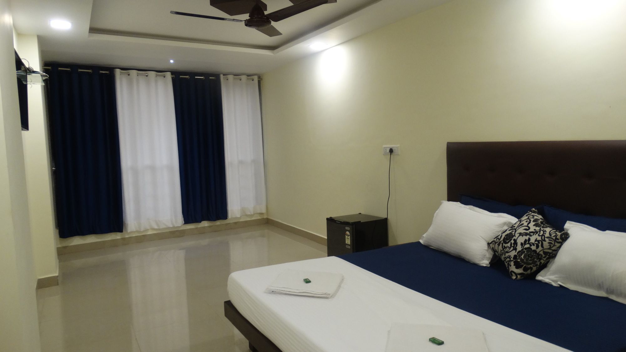 Hotel Swaraj The Goan Dream Calangute Esterno foto