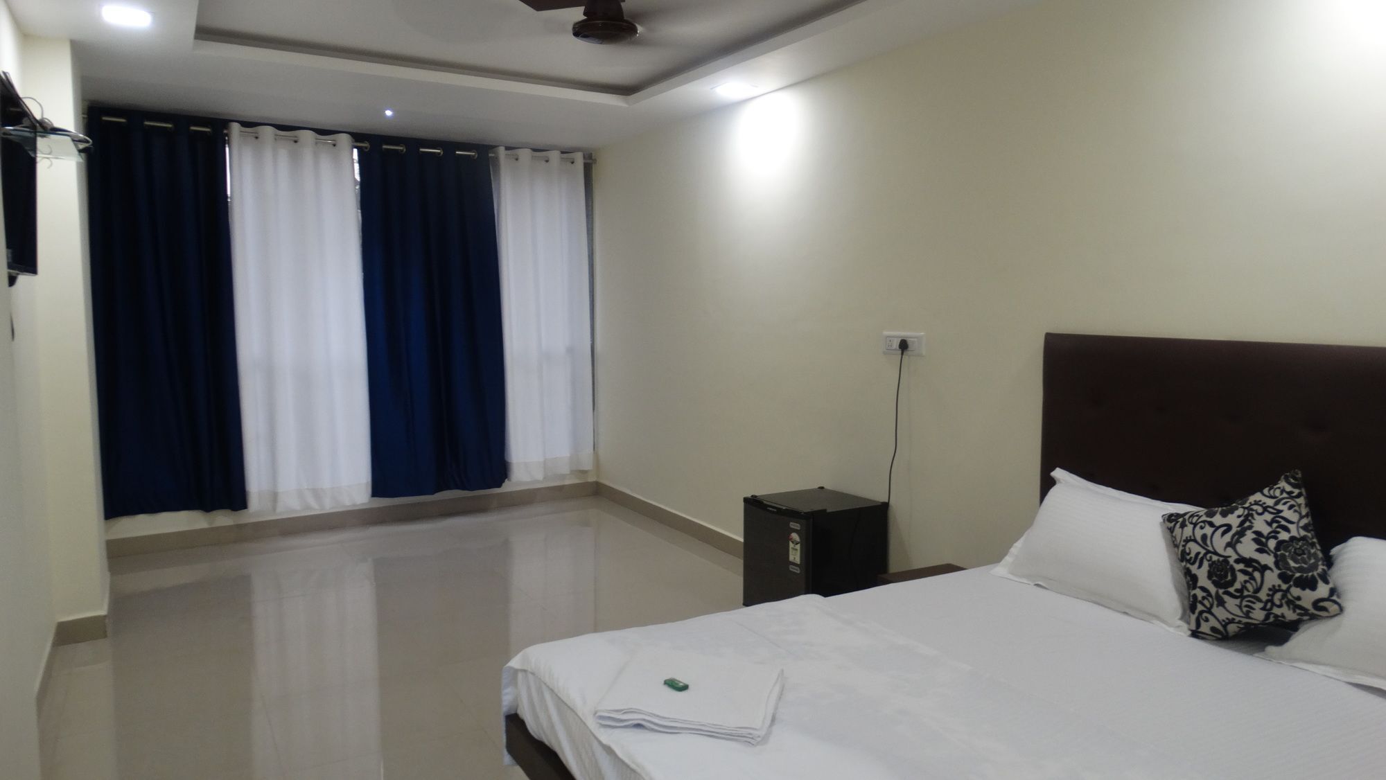 Hotel Swaraj The Goan Dream Calangute Esterno foto