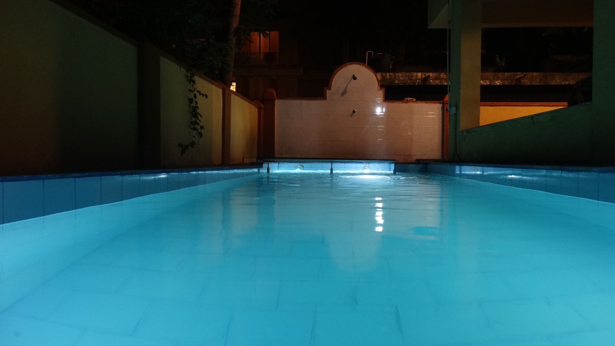 Hotel Swaraj The Goan Dream Calangute Esterno foto