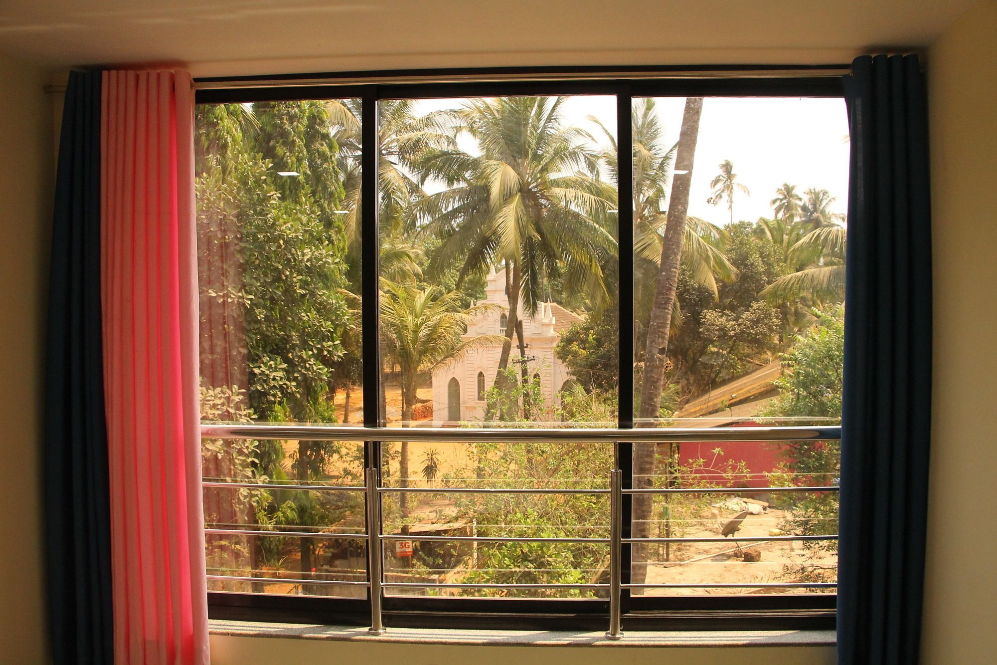 Hotel Swaraj The Goan Dream Calangute Esterno foto